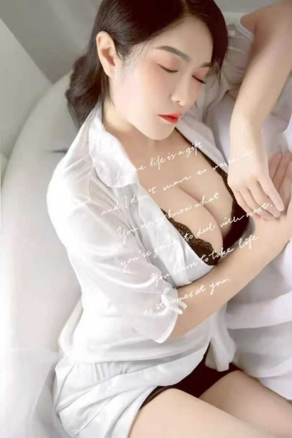 番禺38F天然巨胸健身模特-苏夏(热) 3