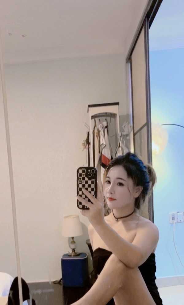 舌吻小姨子粤粤 9