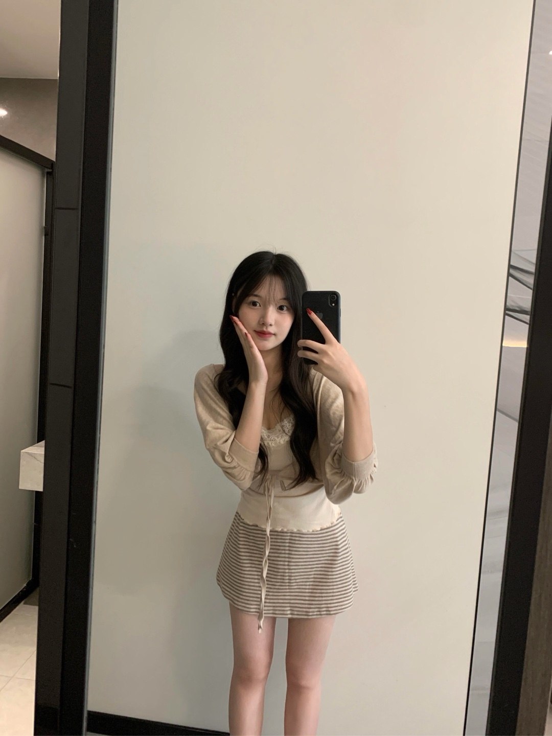 一字马三点粉嫩白虎嫩妹服务一流听话不催钟-婷婷 2