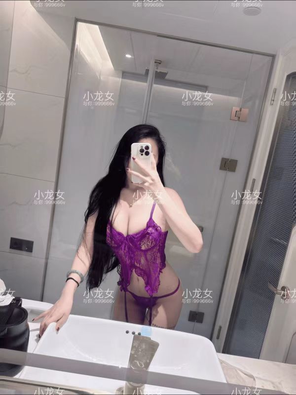 天河性感诱人嫩妹-小龙女 4