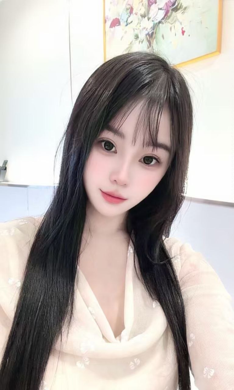 刚下海网红主播-颜颜