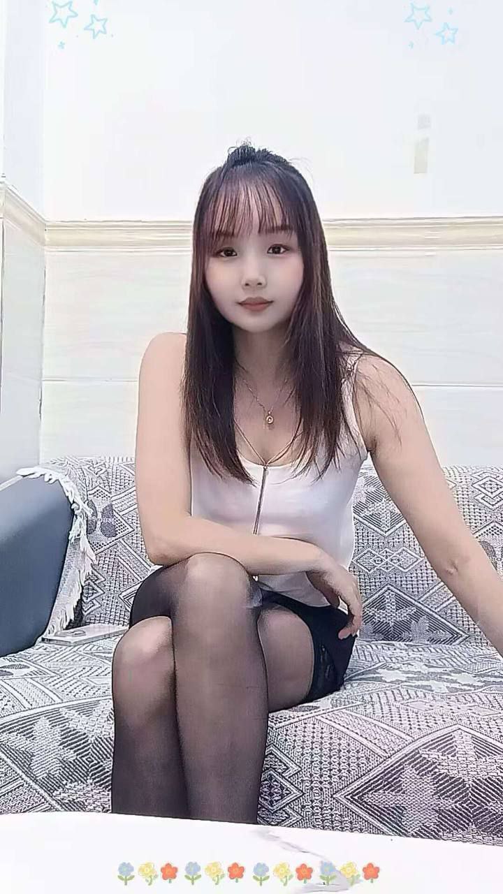 白云刚刚下海–小魔女 5