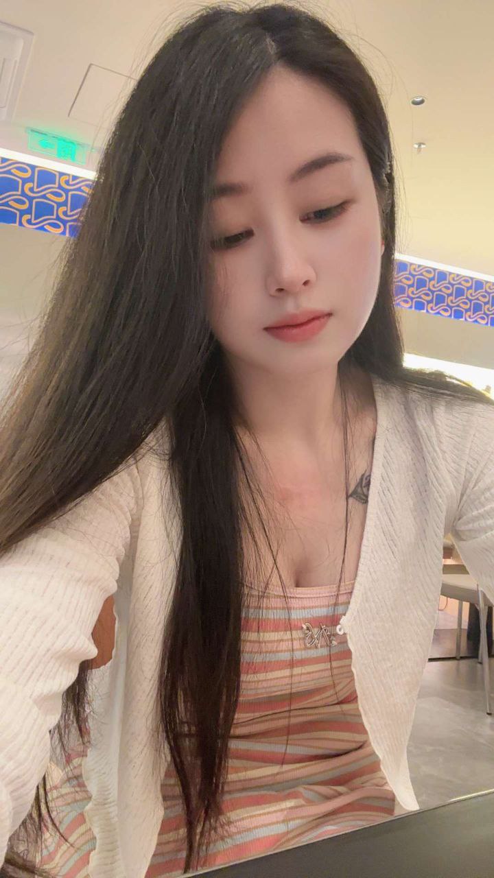 白云气质女神灵漫(真实本人) 2