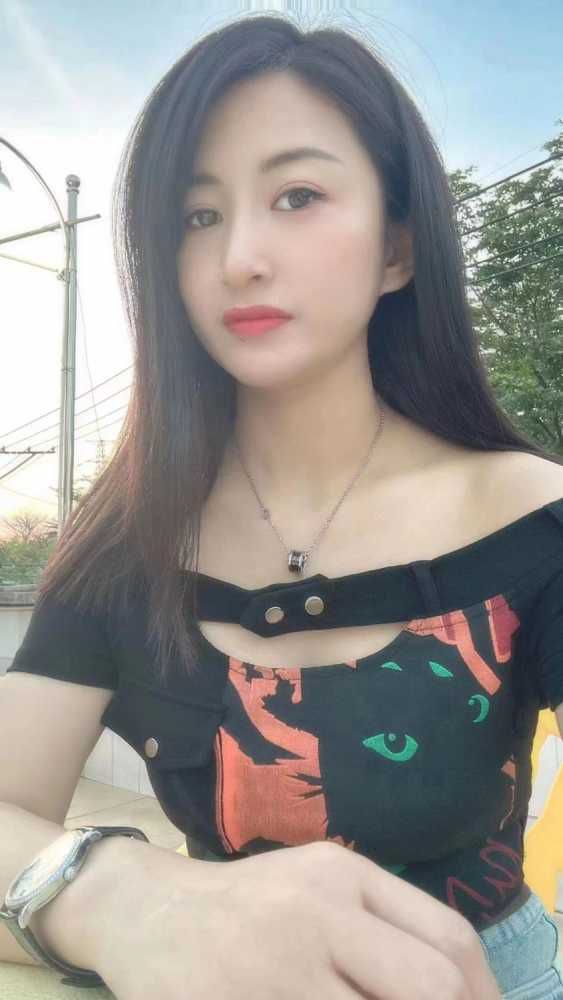 真正大长腿服务女王蔚蔚 18