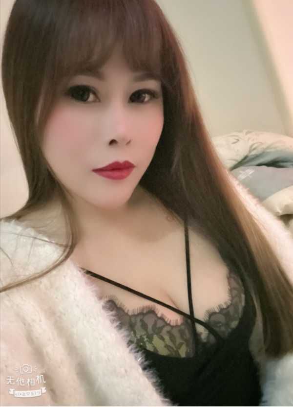 荔湾新人下海粉嫩喜佳 3