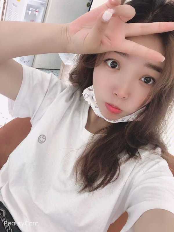 花都骚妇紫薇 2