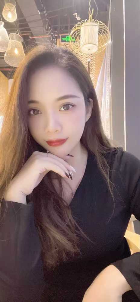 越秀风骚舌吻女神-西西 6