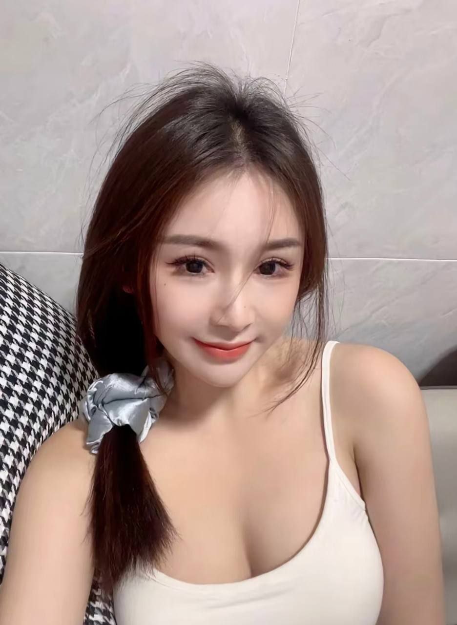白云36D大胸KISS姐姐-小雪 7