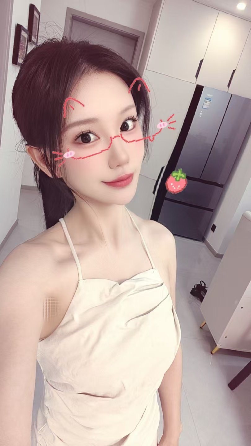 白云百分百真人自做服务一流-草莓 13
