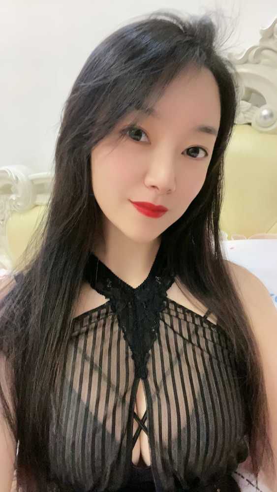 越秀珊珊 23