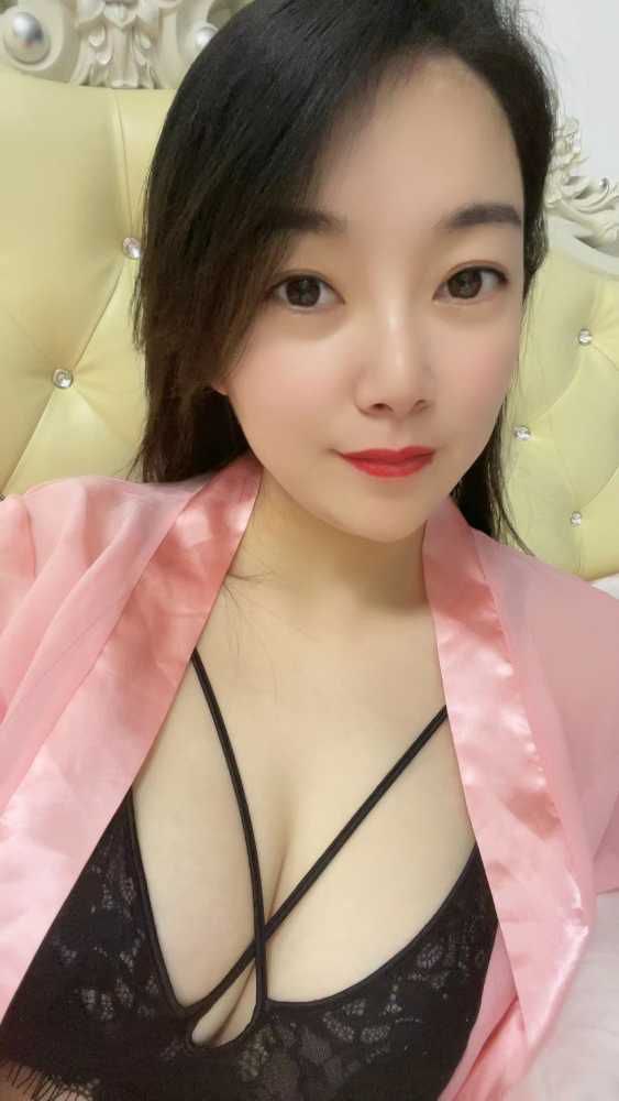 越秀珊珊 24