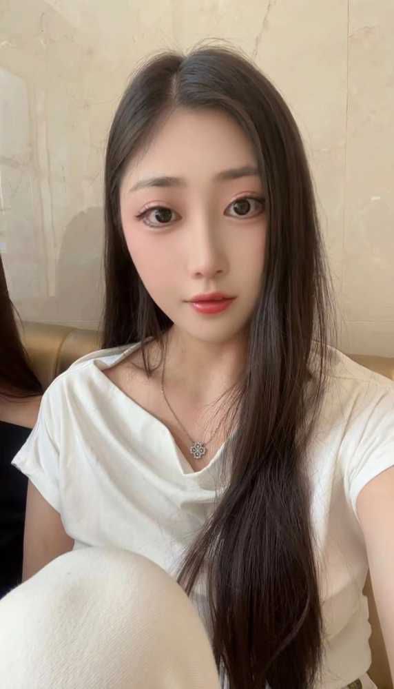 越秀新人苏苏susu 13