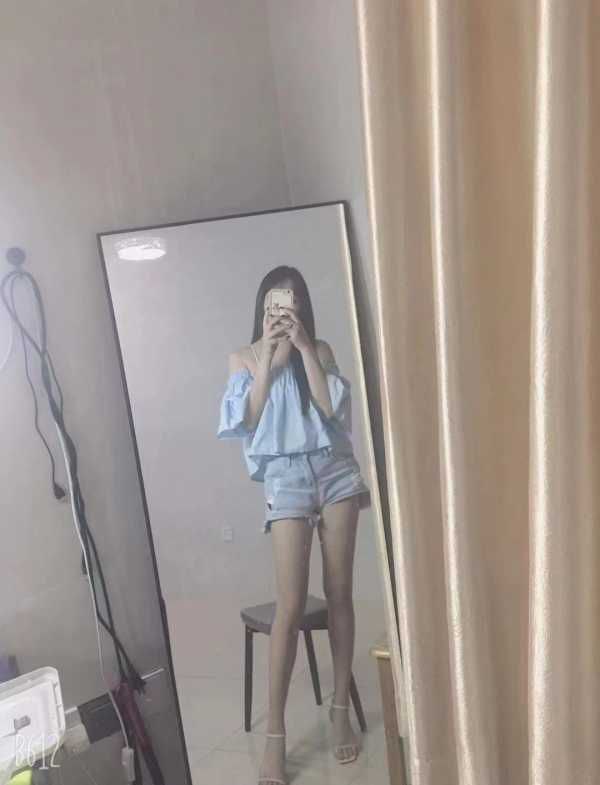 荔湾新人下海粉嫩喜佳 9