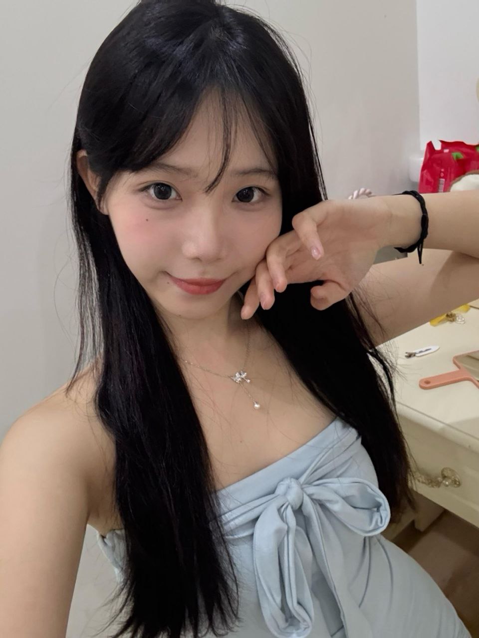极品萝莉嫩妹自做可外出-泡芙 3