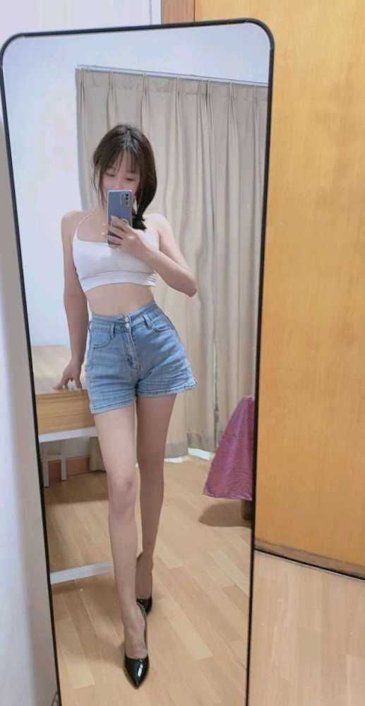 越秀长腿小依娜 13