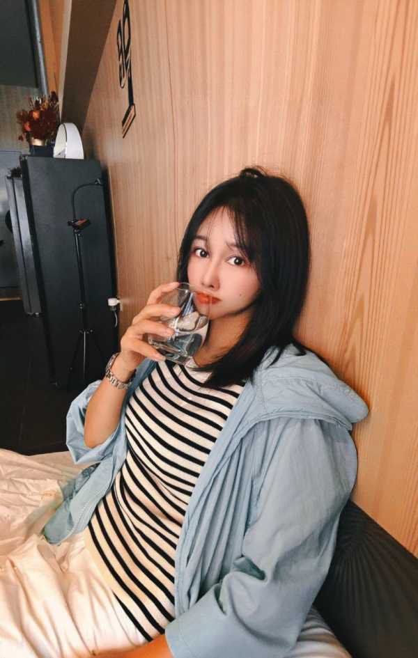 白云前凸后翘细腰兼职–小橙子 4
