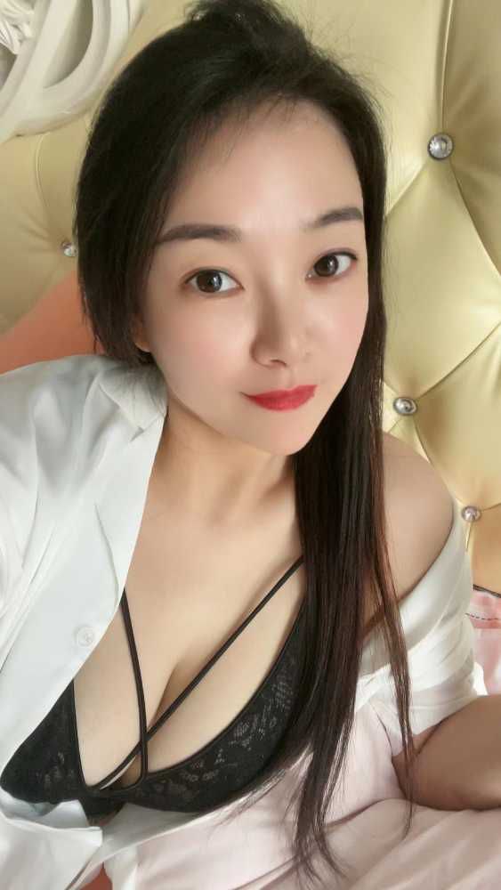 越秀珊珊 25