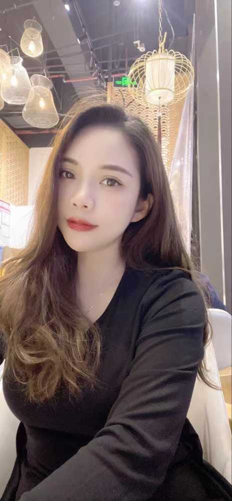 越秀风骚舌吻女神-西西 7