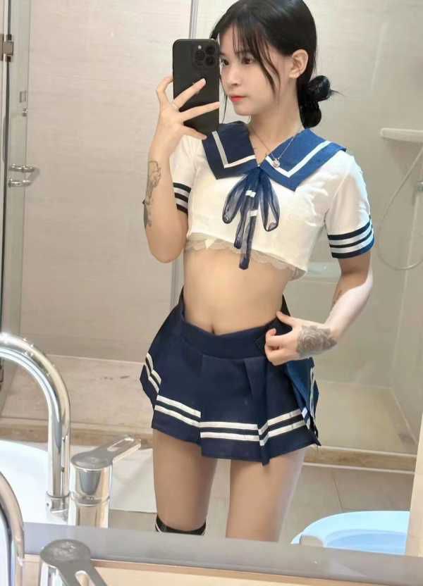 嘉禾新人依依 2